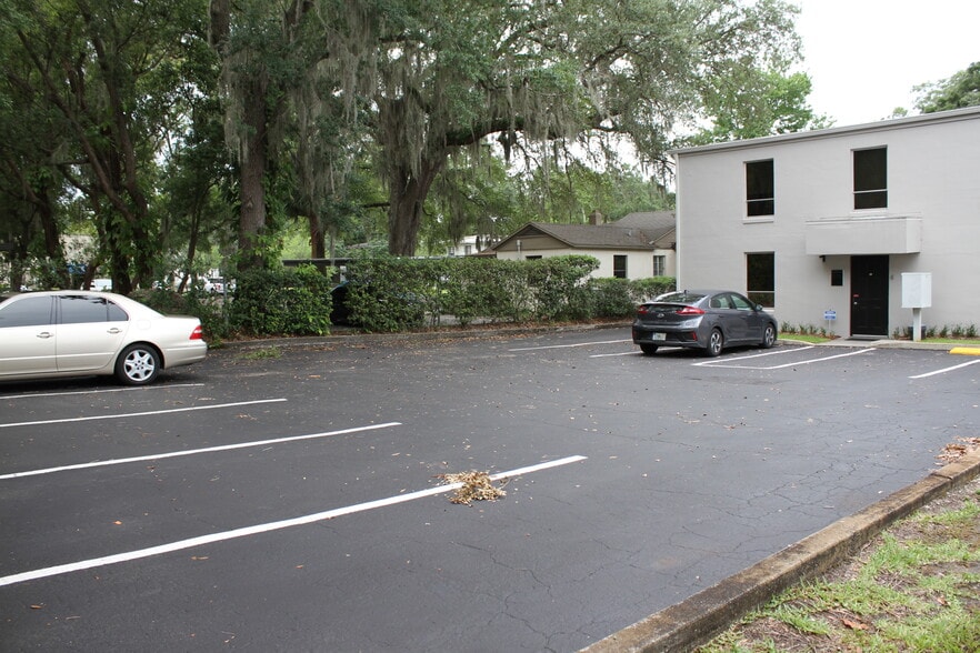 More Photos Of 833 N Highland Ave, Orlando Office For Sale