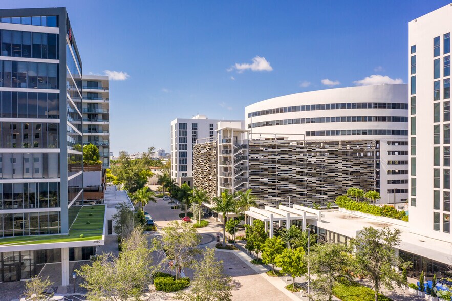 More Photos Of 2980 NE 207th St, Aventura Coworking Space