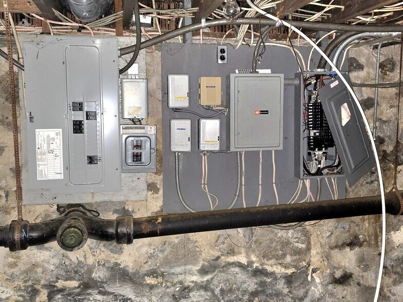 More Photos Of 420 Long Hill Rd, Groton Medical For Sale