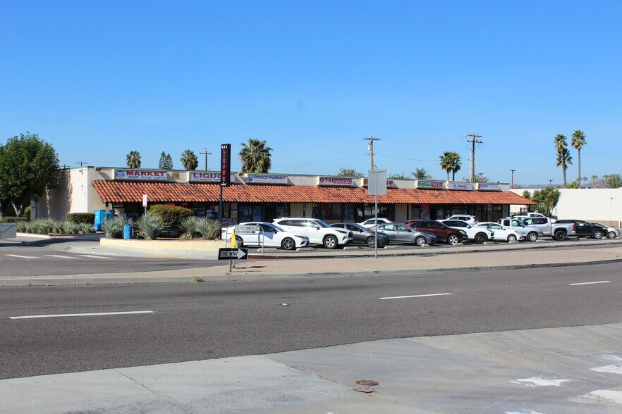 More Photos Of 305-321 N Ash St, Escondido Storefront For Lease