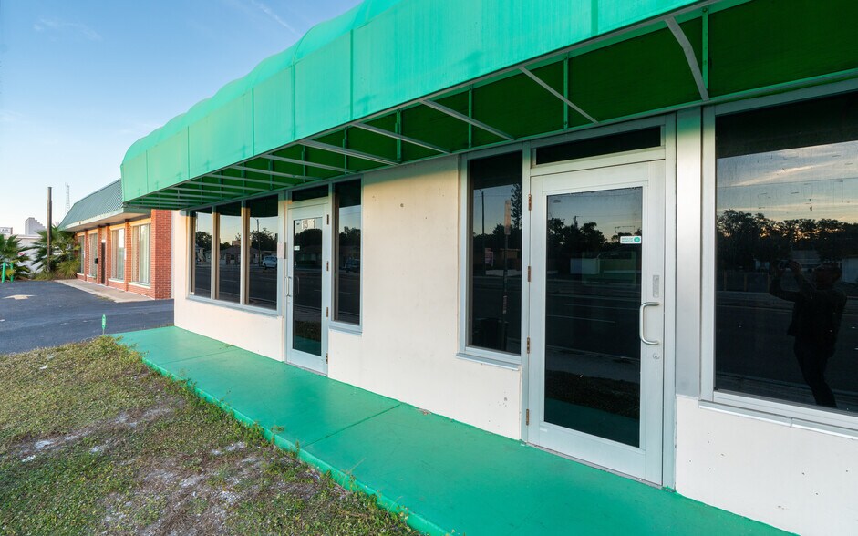 More Photos Of 1569 S Missouri Ave, Clearwater Unknown For Lease