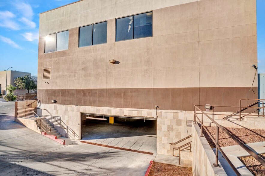 More Photos Of 1405 E Sunset Rd, Las Vegas Restaurant For Lease