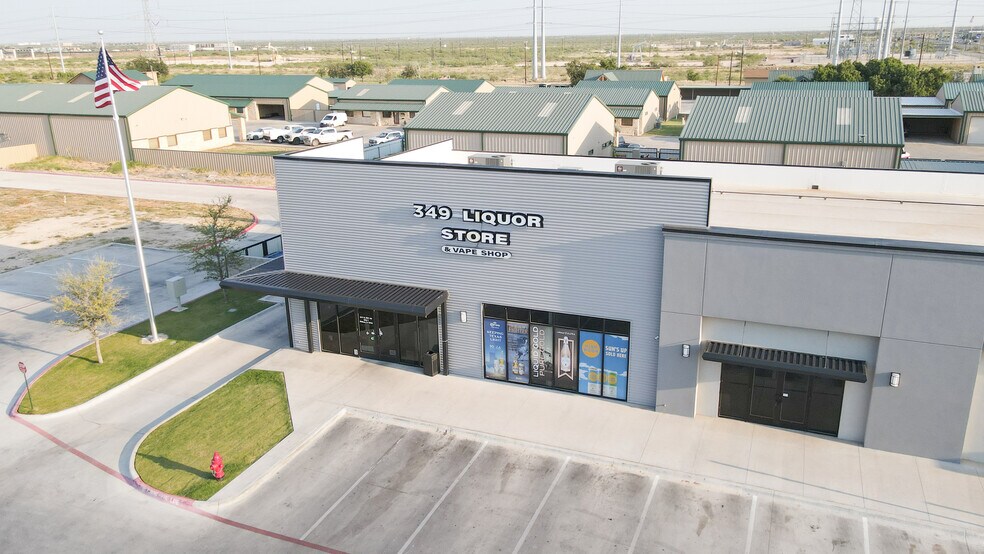 More Photos Of 6409 N Big Spring St, Midland Storefront For Lease