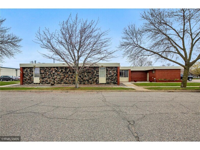 More Photos Of 37 28th Ave N, Saint Cloud Office Residential For Sale