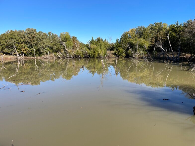 More Photos Of 622 Darwin Rd, Sunset Land For Sale