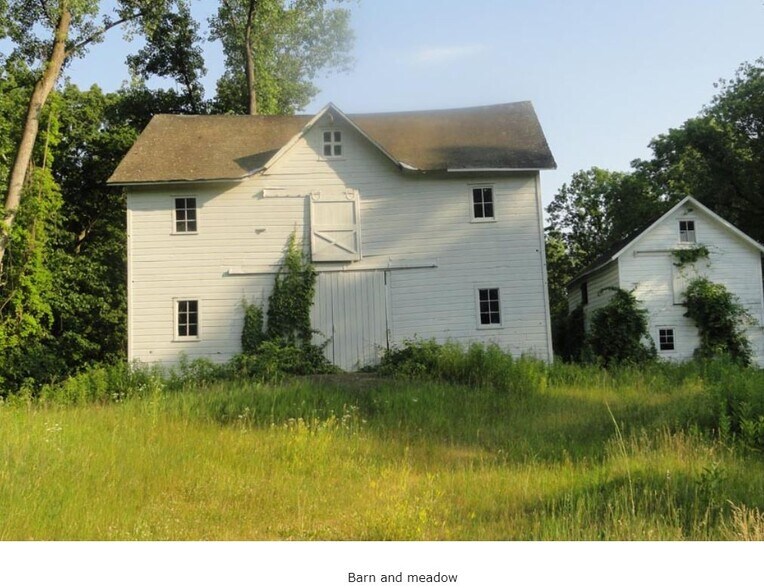 More Photos Of 37-60 Blackburn Rd, Selkirk Apartments For Sale