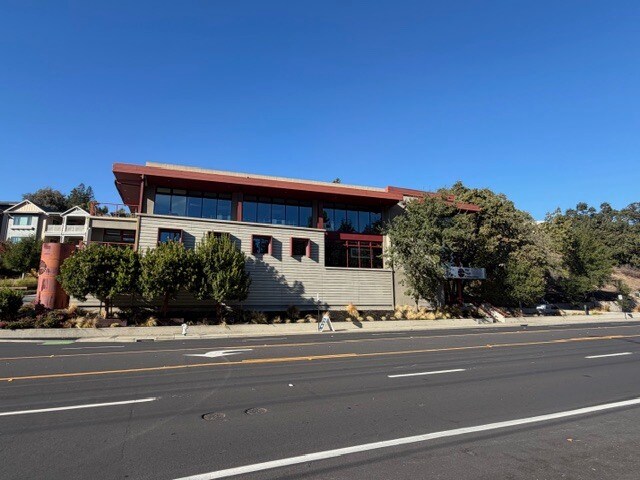 More Photos Of 3722 MT Diablo Blvd, Lafayette Office For Sale