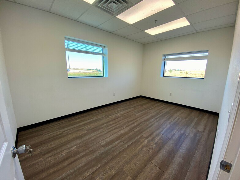 More Photos Of 14480 Commerce Park Blvd, Williston Industrial For Sale