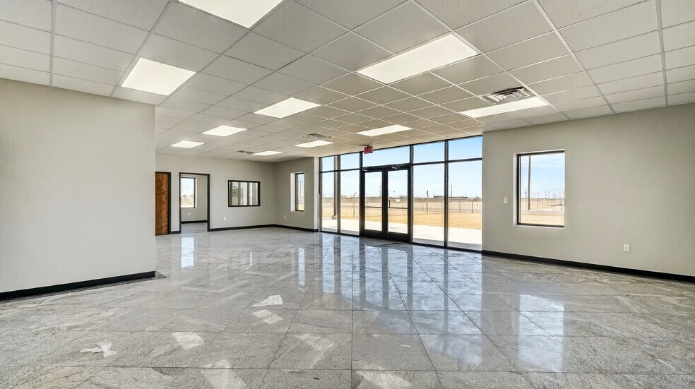 More Photos Of 16510 W Basin St, Odessa Warehouse For Sale