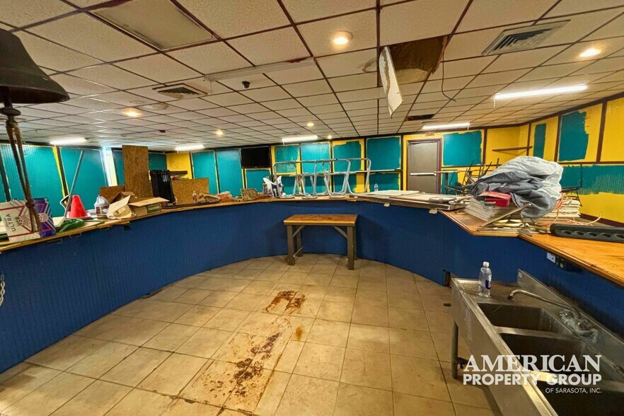 More Photos Of 14000 Tamiami Trl, North Port Hotel For Sale