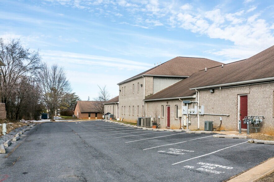 More Photos Of 1947 Medical Ave, Harrisonburg Medical For Lease