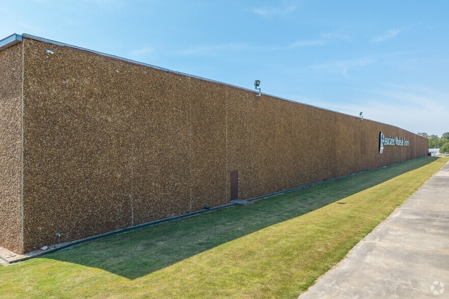 More Photos Of 2929 Stateline Rd, Southaven Industrial For Sale