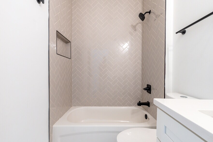 More Photos Of 1735 S 23rd St, Philadelphia Apartments For Sale