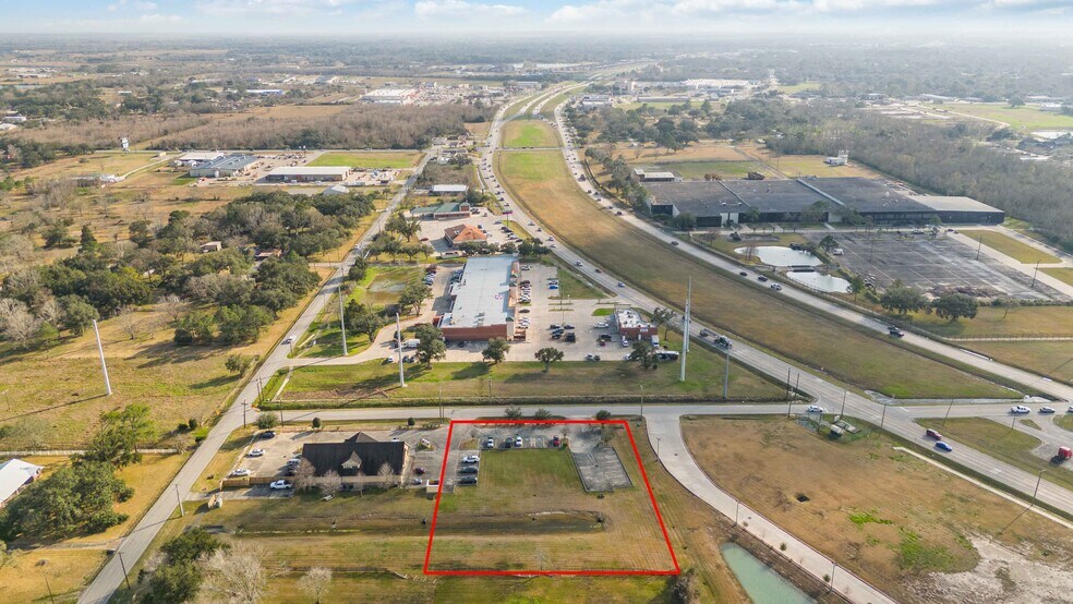 More Photos Of Steele Rd & Clifford St, Alvin Land For Sale