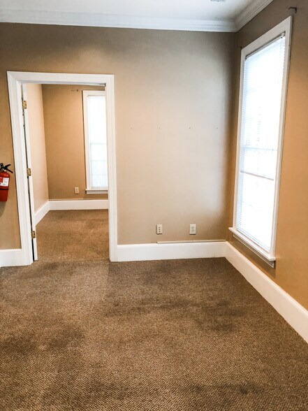 More Photos Of 5540 Mcneely Dr, Raleigh Office For Sale