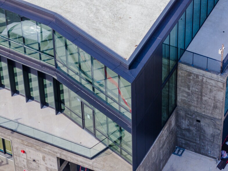 More Photos Of 5237 W Jefferson Blvd, Los Angeles Office For Sale