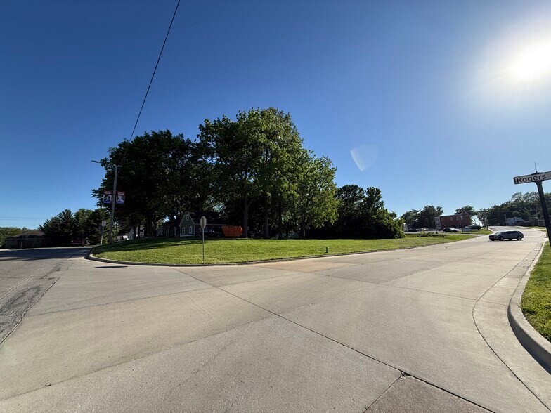 More Photos Of 304 3rd St, Waterloo Land For Sale