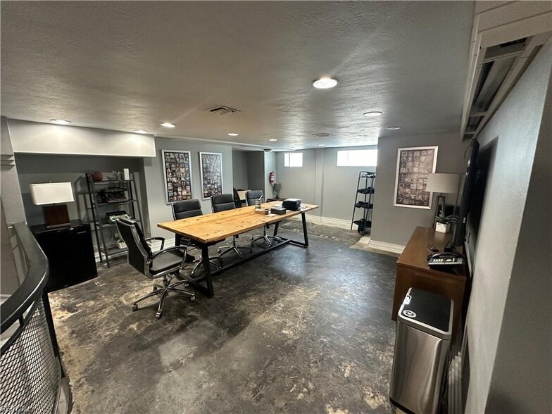 More Photos Of 211 W Freemason St, Norfolk Office Residential For Lease