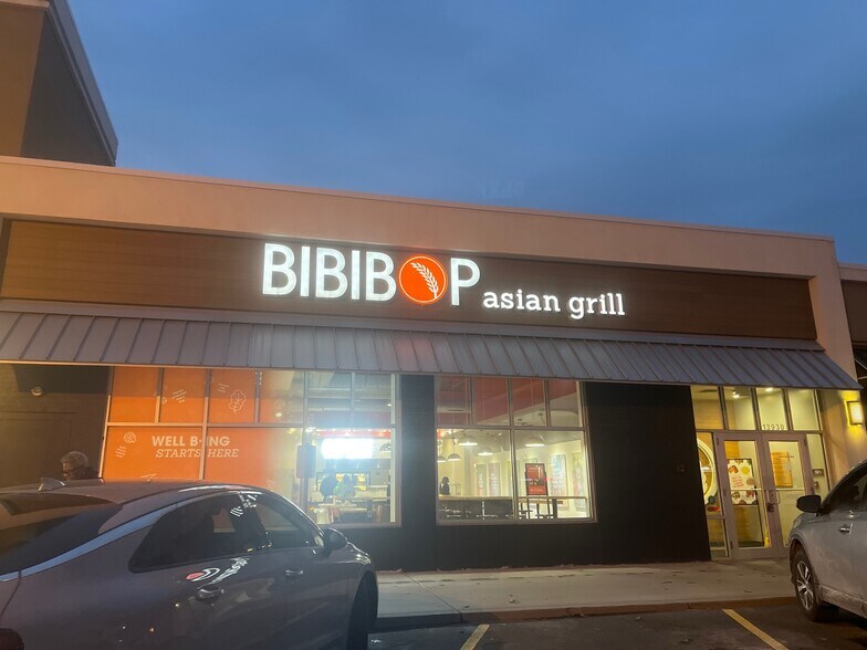 More Photos Of 13908-13998 Cedar Rd, University Heights Unknown For Lease