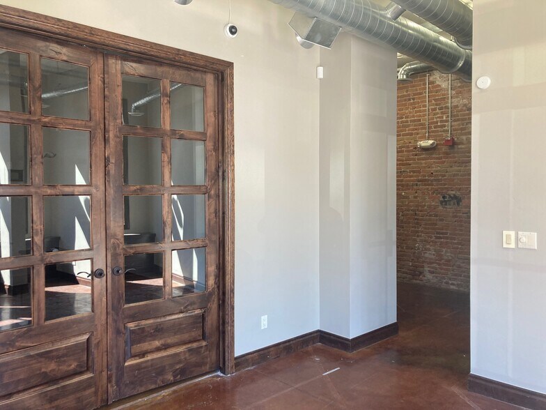 More Photos Of 2101-2107 Larimer St, Denver Loft Creative Space For Sale