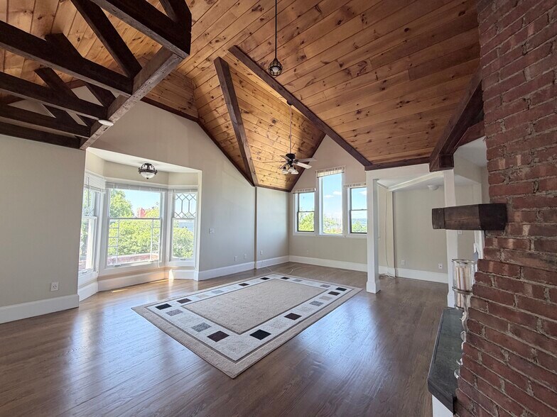 More Photos Of 54 N Broadway, Tarrytown Office For Lease