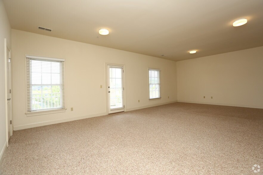 More Photos Of 1005 Heathercroft Cir, Crozet Apartments For Lease