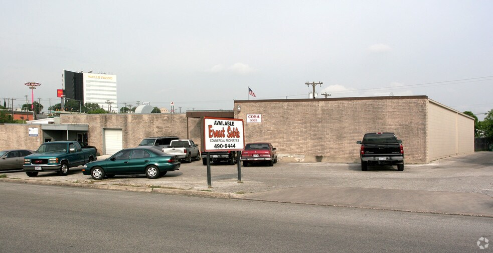 More Photos Of 5315-5321 Jackwood Dr, San Antonio Warehouse For Lease