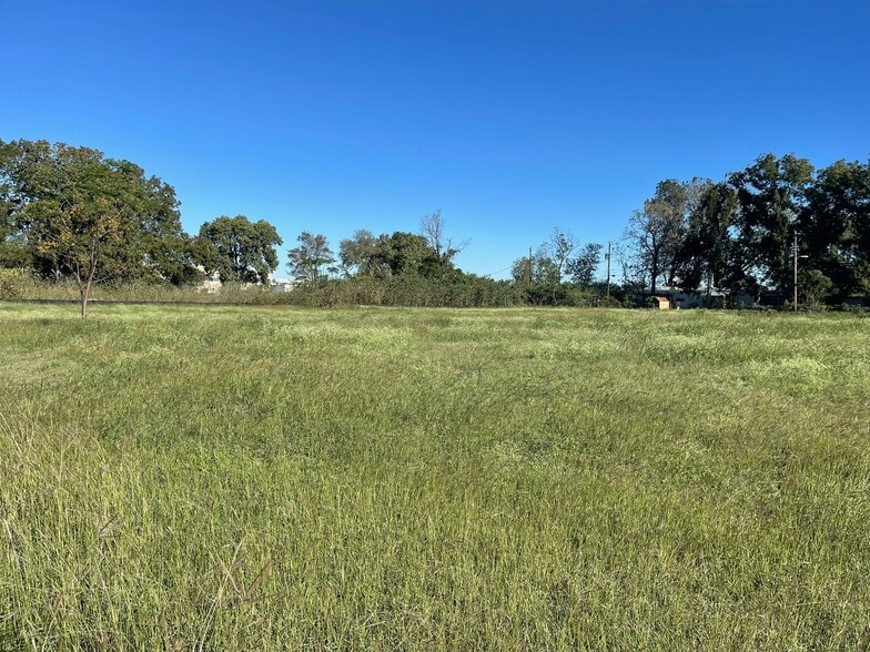 More Photos Of 8016 Burleson Rd, Austin Land For Sale