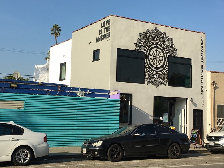 Primary Photo Of 417-421 Rose Ave, Venice Storefront Retail Residential For Sale