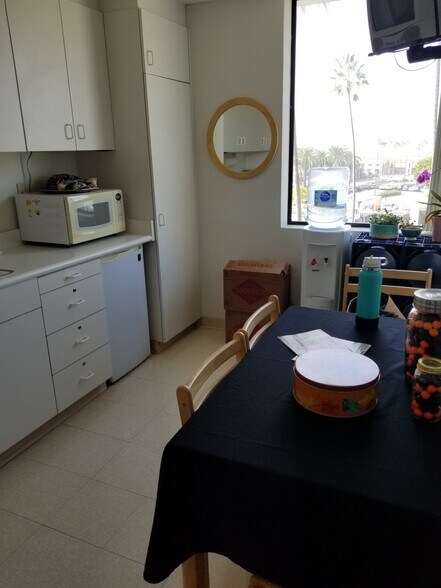 More Photos Of 400 Newport Center Dr, Newport Beach Medical For Lease