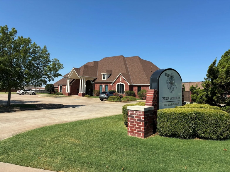 Primary Photo Of 1425 S Fretz Ave, Edmond Office For Sale