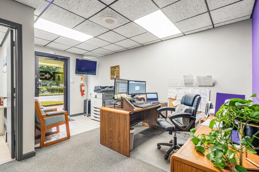 More Photos Of 2315 14th Ave, Vero Beach Medical For Sale