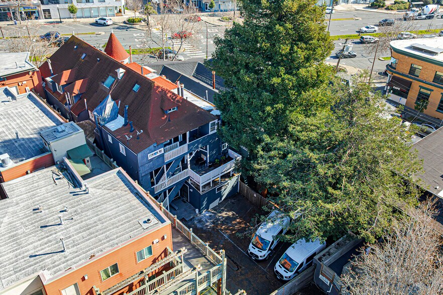 More Photos Of 3228-3230 Adeline St, Berkeley Apartments For Sale