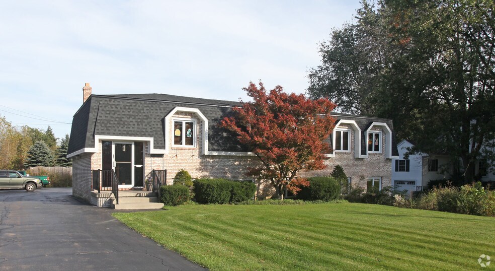 Primary Photo Of 721 Union Rd, West Seneca Medical For Sale