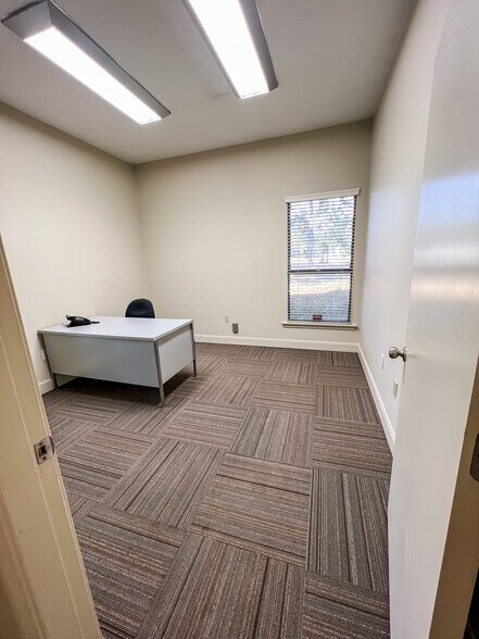 More Photos Of 105 Beau Chene Blvd, Mandeville Office For Lease