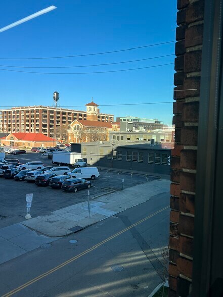 More Photos Of 601 E 3rd St, Dayton Office For Lease