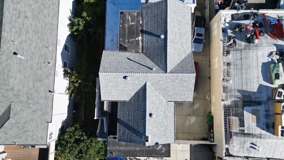 More Photos Of 1011 E 11th St, Oakland Religious Facility For Sale