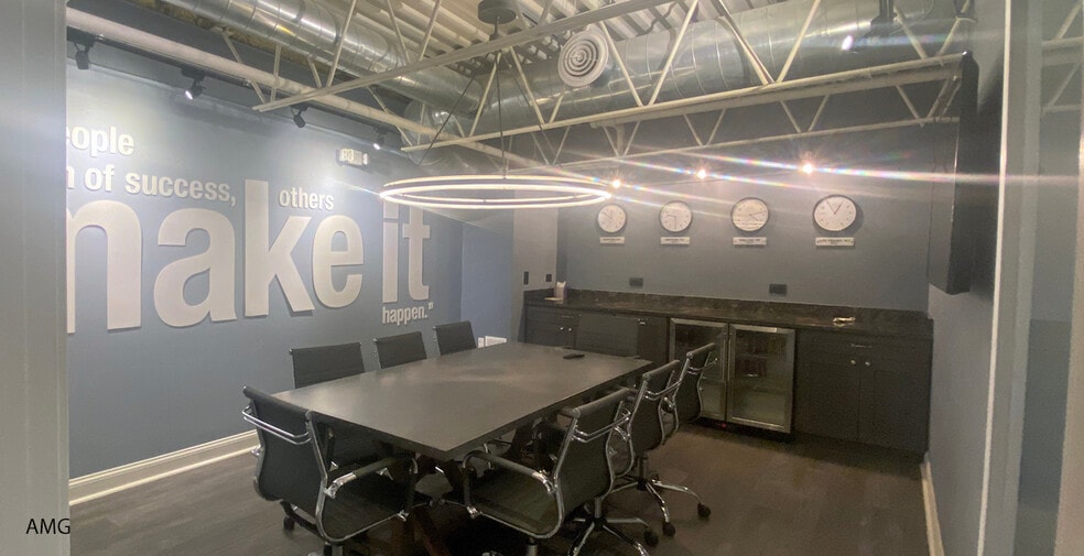 More Photos Of 540 Main St, Hyannis General Retail For Sale