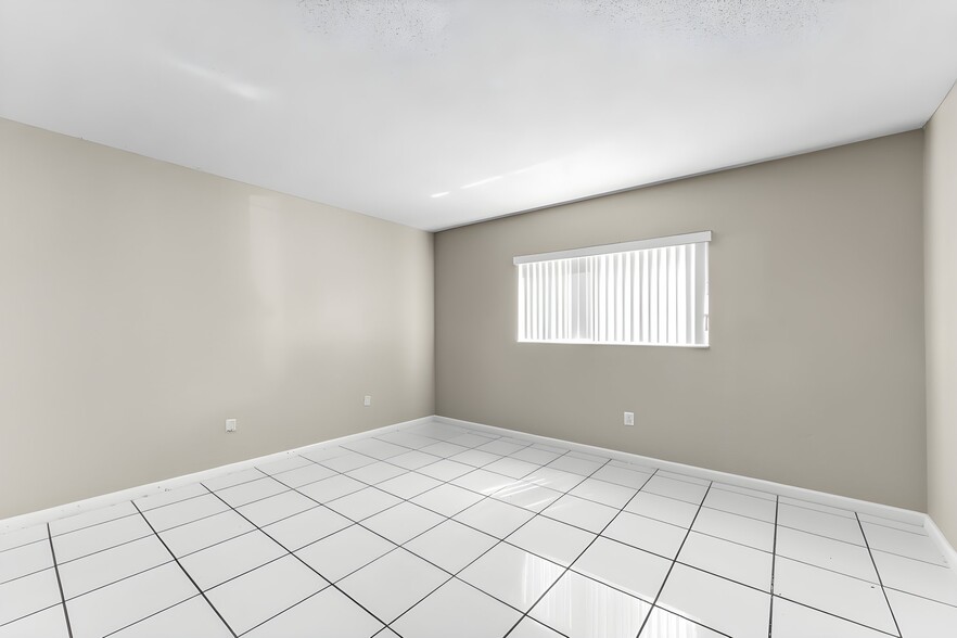 More Photos Of 1481 NW 22nd St, Fort Lauderdale Apartments For Sale