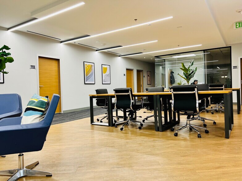 More Photos Of 7918 Jones Branch Dr, McLean Office For Lease