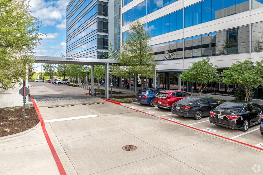 More Photos Of 6160 Warren Pky, Frisco Office For Lease