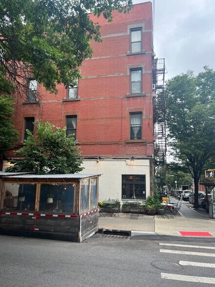 More Photos Of 124 Bedford Ave, Brooklyn Multifamily For Sale
