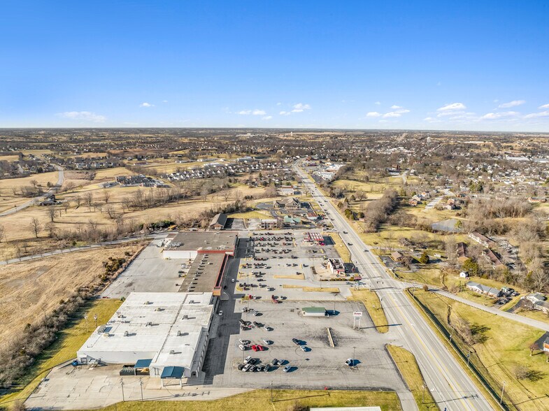 More Photos Of 844 S College St, Harrodsburg Unknown For Sale