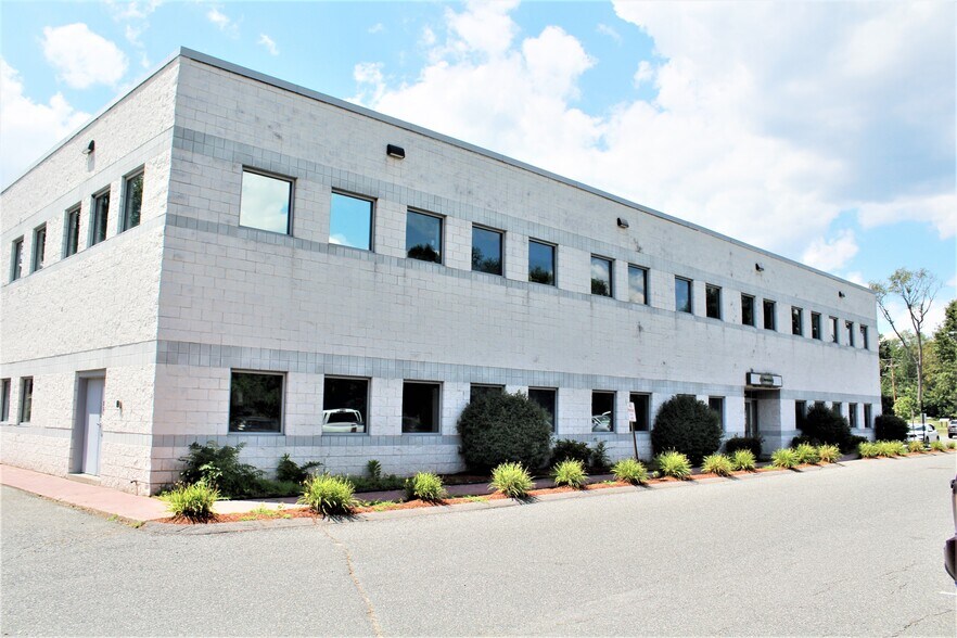 More Photos Of 55 Sumner St, Milford Office For Lease