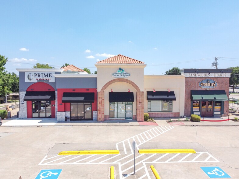 More Photos Of 601 W 15th St, Plano Restaurant For Sale