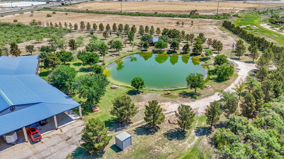 More Photos Of 2828 Interstate 20, Midland Flex For Sale