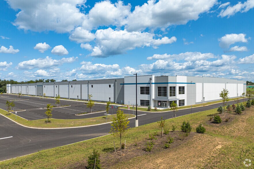 More Photos Of 280 Locke Ave, Woolwich Township Unknown For Lease