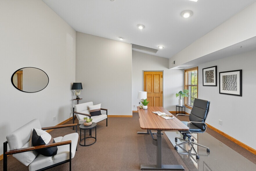 More Photos Of 10130-10134 Colvin Run Rd, Great Falls Medical For Sale
