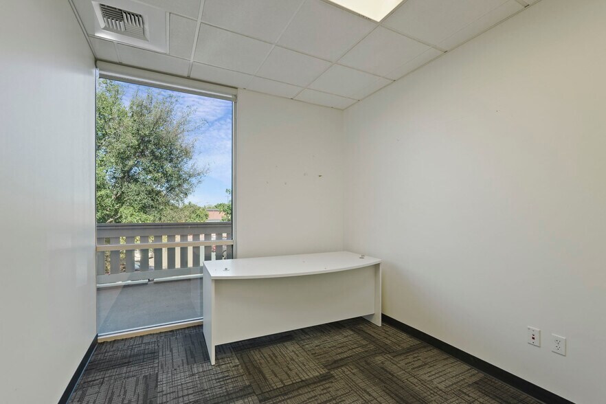 More Photos Of 2140 W Grant Line Rd, Tracy Office For Sale