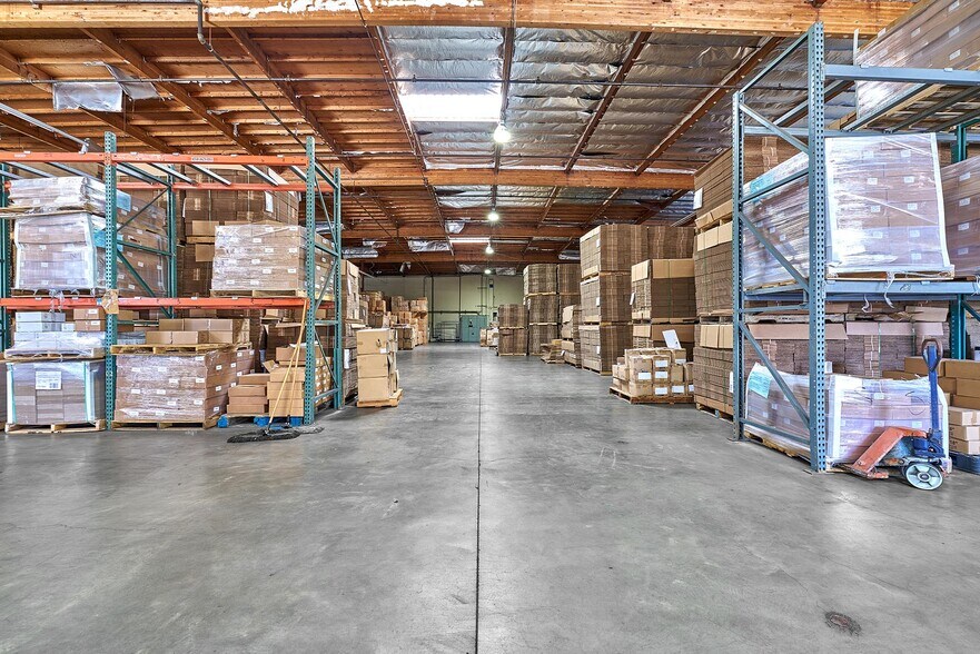 More Photos Of 614 E Walnut St, Carson Warehouse For Sale